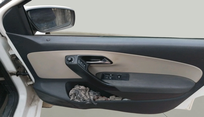 2011 Volkswagen Polo TRENDLINE 1.2L DIESEL, Diesel, Manual, 81,329 km, interior