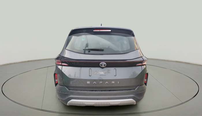 2024 Tata Safari PURE (O), Diesel, Manual, 4,992 km, exterior