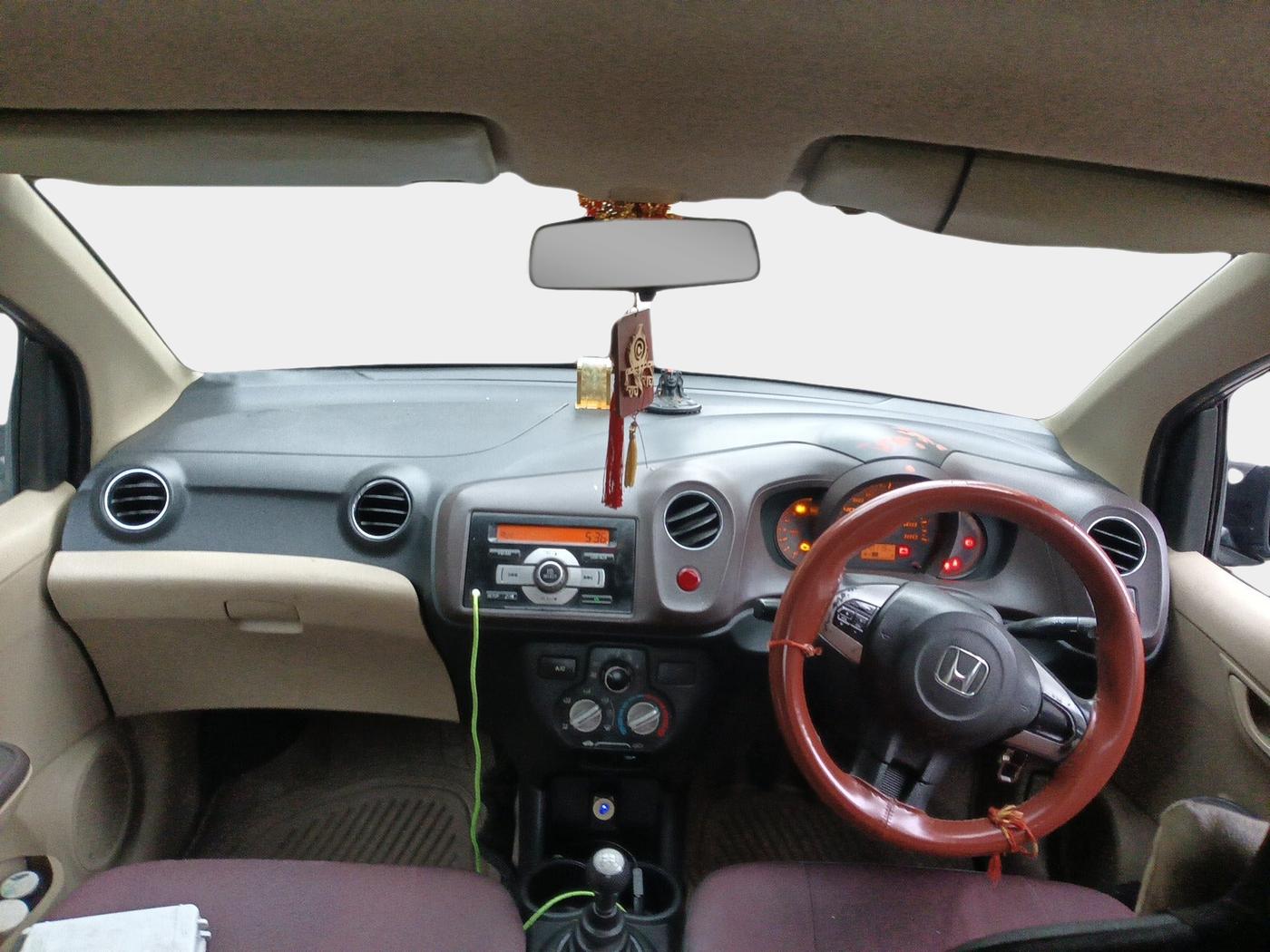 2014 Honda Amaze 1.5L I-DTEC S, Diesel, Manual, 1,40,116 km, interior