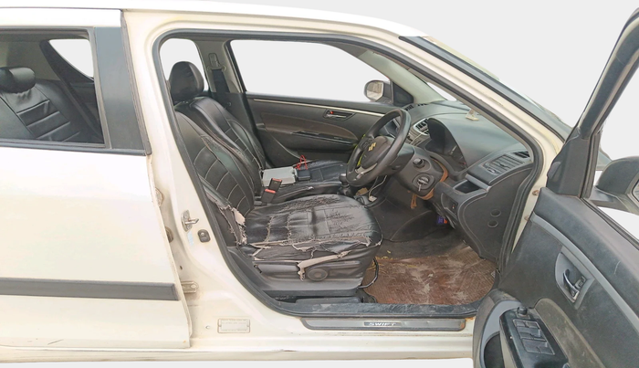 2013 Maruti Swift ZDI, Diesel, Manual, 1,78,287 km, interior