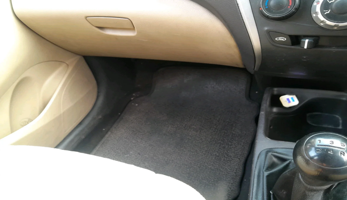 2012 Hyundai Eon ERA +, Petrol, Manual, 30,175 km, interior