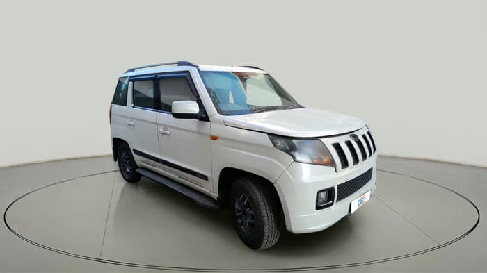 2017 Mahindra TUV300 T10, Diesel, Manual, 1,02,300 km, exterior