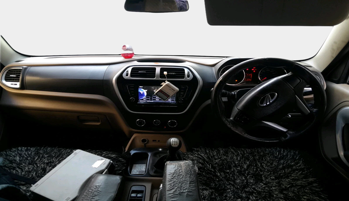 2017 Mahindra TUV300 T10, Diesel, Manual, 2,292 km, interior