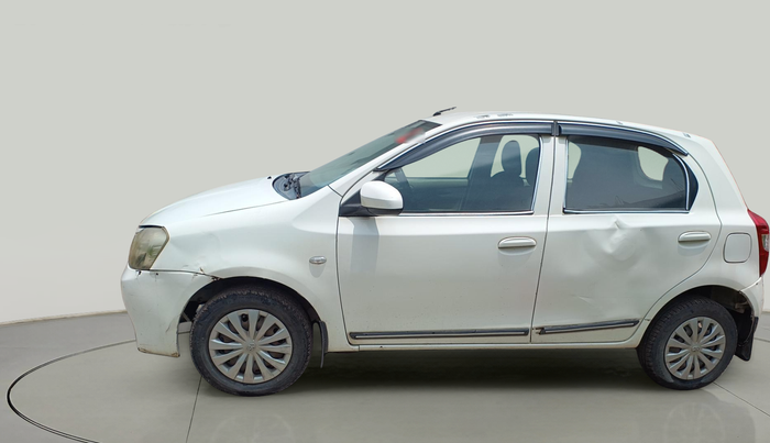 2015 Toyota Etios G, Petrol, Manual, 40,104 km, exterior