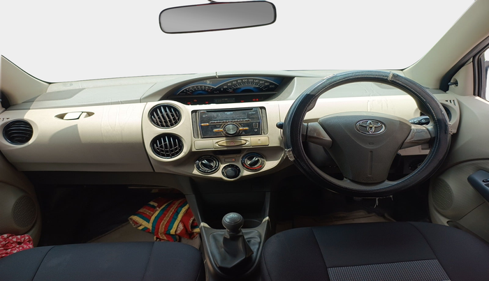 2015 Toyota Etios G, Petrol, Manual, 40,104 km, interior