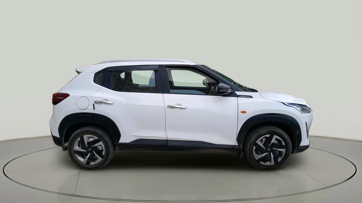 2023 Nissan MAGNITE XE, Petrol, Manual, 30,807 km, exterior