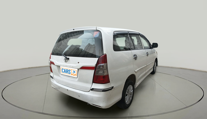 2013 Toyota Innova 2.5 GX 8 STR, Diesel, Manual, 2,11,955 km, exterior