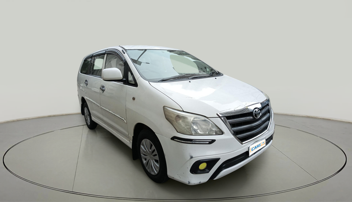 2013 Toyota Innova 2.5 GX 8 STR, Diesel, Manual, 2,11,955 km, exterior