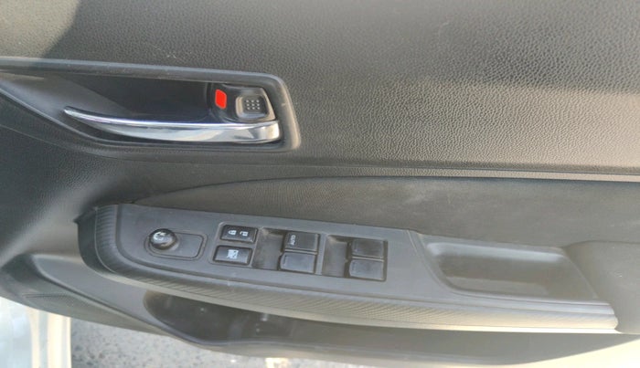 2022 Maruti Swift VXI, Petrol, Manual, 25,000 km, interior