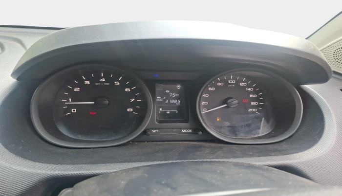 2016 Tata Tiago XE PETROL, Petrol, Manual, 31,885 km, interior