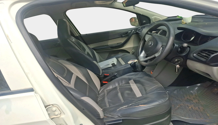 2016 Tata Tiago XE PETROL, Petrol, Manual, 31,885 km, interior