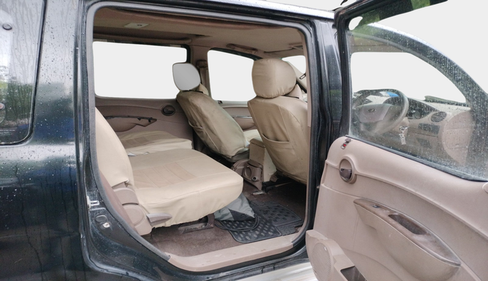 2010 Mahindra Xylo D2 BS III, Diesel, Manual, 91,342 km, interior