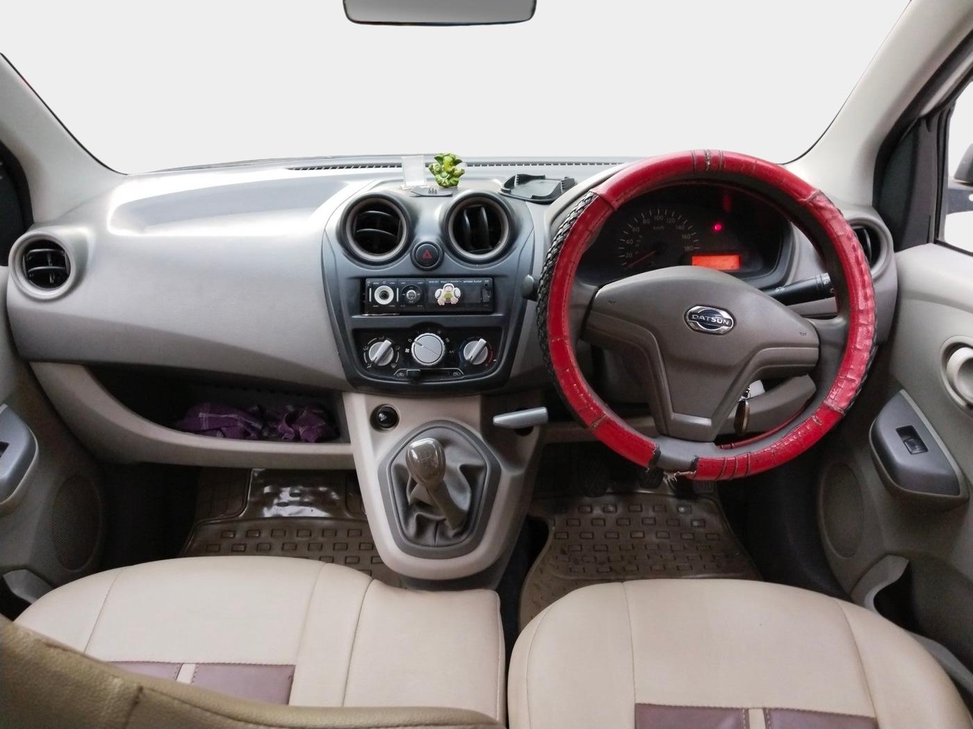 2014 Datsun Go T, Petrol, Manual, 1,22,833 km, interior