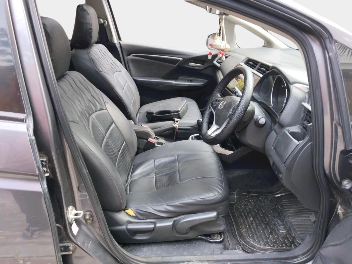 2017 Honda WR-V 1.5L I-DTEC VX MT, Diesel, Manual, 88,674 km, interior