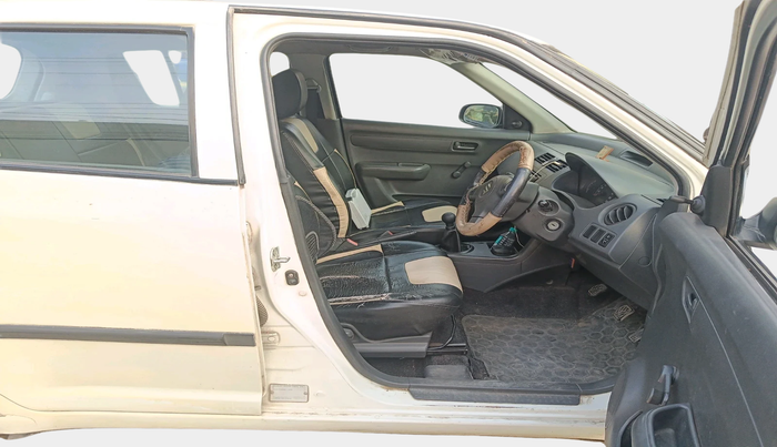2010 Maruti Swift LXI 1.3, Petrol, Manual, 79,600 km, interior