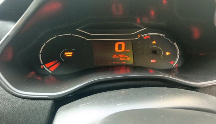 2021 Renault Kiger RXE MT, Petrol, Manual, 35,286 km, interior