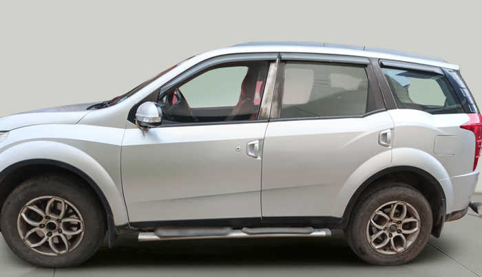 2015 Mahindra XUV500 W6, Diesel, Manual, 96,929 km, exterior