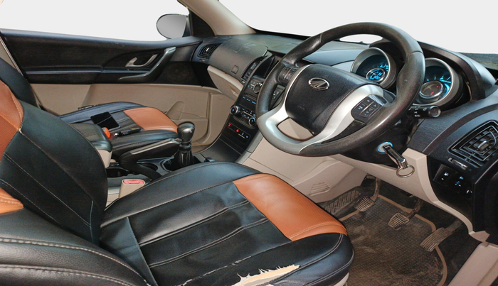 2015 Mahindra XUV500 W6, Diesel, Manual, 96,929 km, interior