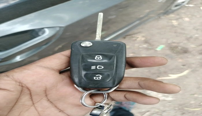 2021 Tata ALTROZ XE PETROL, Petrol, Manual, 68,181 km, interior
