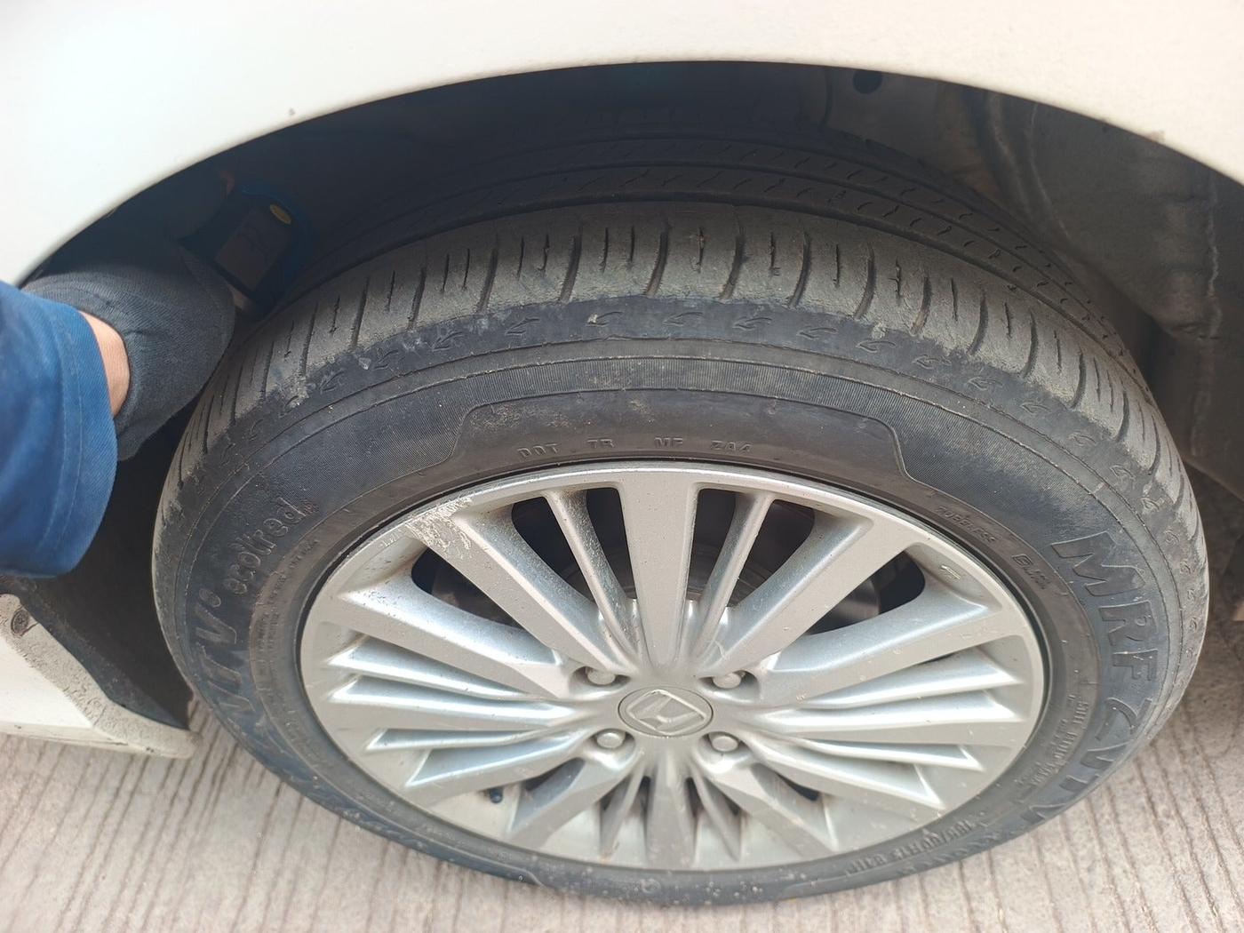 2022 Honda City 1.5L I-VTEC V MT 5TH GEN, Petrol, Manual, 30,029 km, tyre