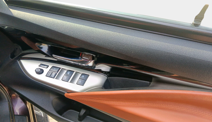 2017 Toyota Innova Crysta 2.8 ZX AT 7 STR, Diesel, Automatic, 1,07,362 km, interior