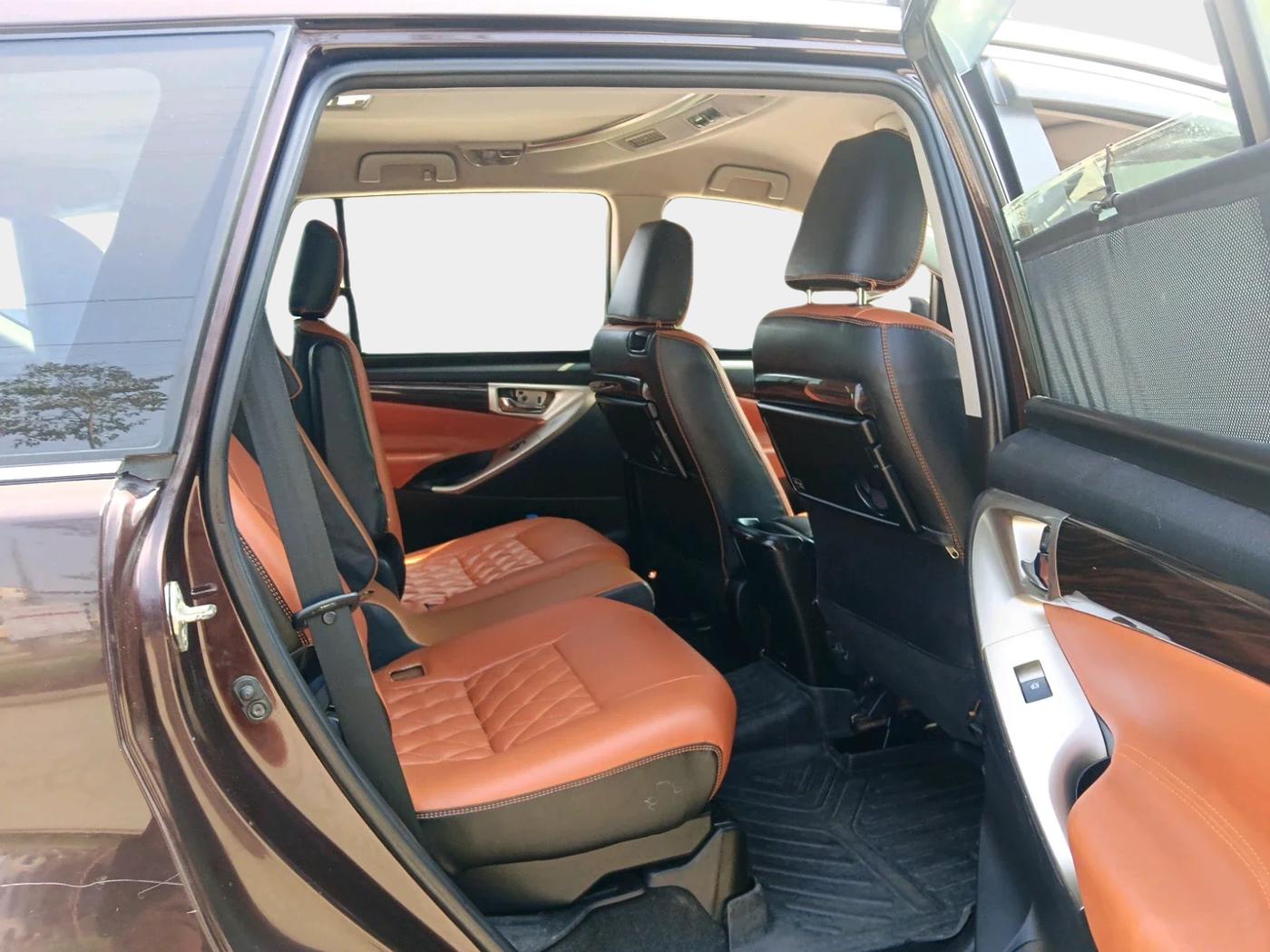 2017 Toyota Innova Crysta 2.8 ZX AT 7 STR, Diesel, Automatic, 1,07,362 km, interior