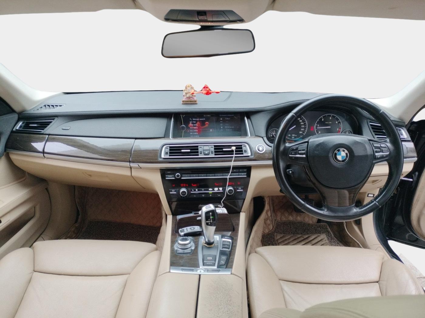 2011 BMW 7 Series 730Ld, Diesel, Automatic, 92,908 km, interior