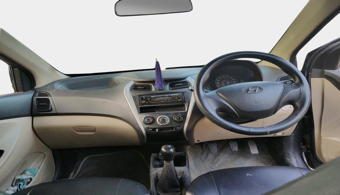 2016 Hyundai Eon ERA +, Petrol, Manual, 1,14,937 km, interior