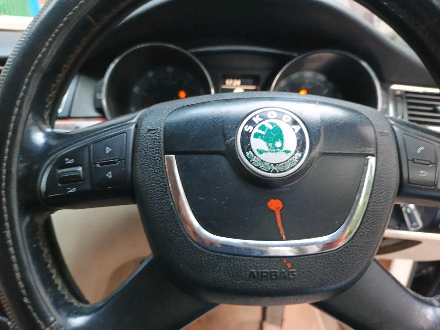 2011 Skoda Superb ELEGANCE 1.8 TSI MT, Petrol, Manual, 93,837 km, interior