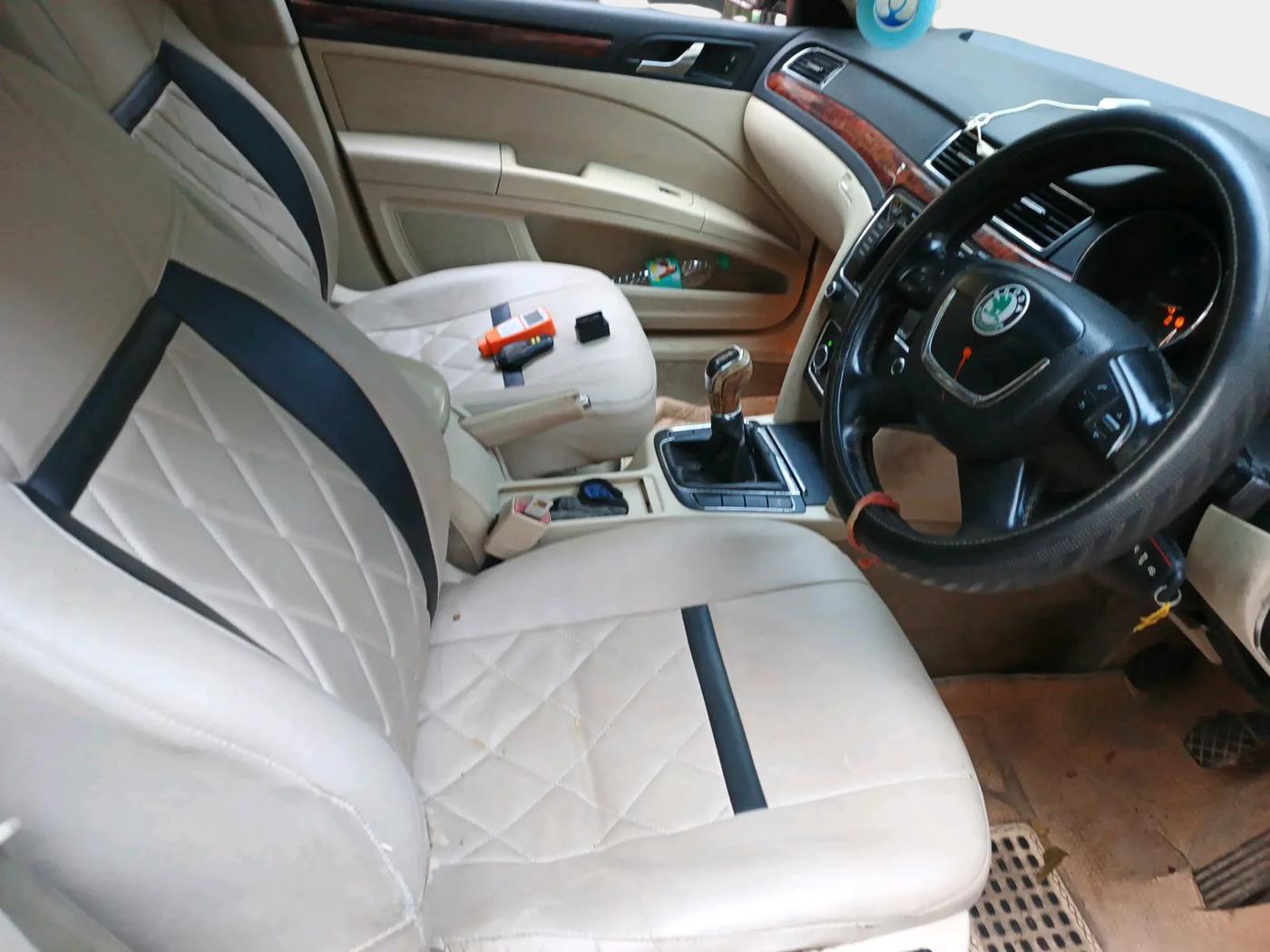 2011 Skoda Superb ELEGANCE 1.8 TSI MT, Petrol, Manual, 93,837 km, interior