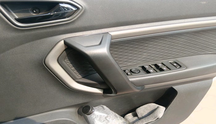 2021 Renault Kiger RXZ MT, Petrol, Manual, 27,498 km, interior