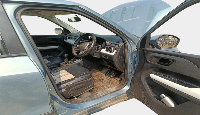 2022 Tata PUNCH ACCOMPLISHED MT, Petrol, Manual, 1,08,602 km, interior