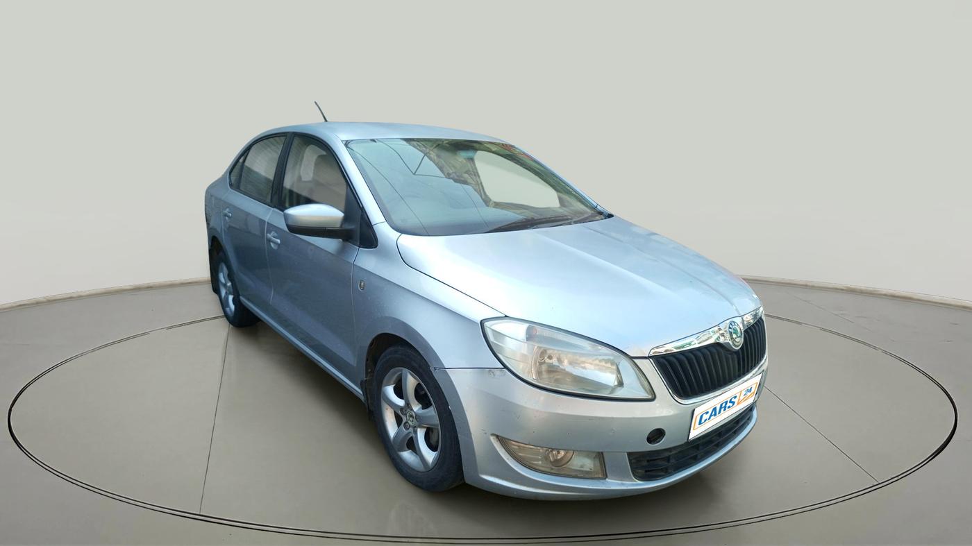 2013 Skoda Rapid ELEGANCE 1.6 TDI CR MT, Diesel, Manual, 83,068 km, exterior