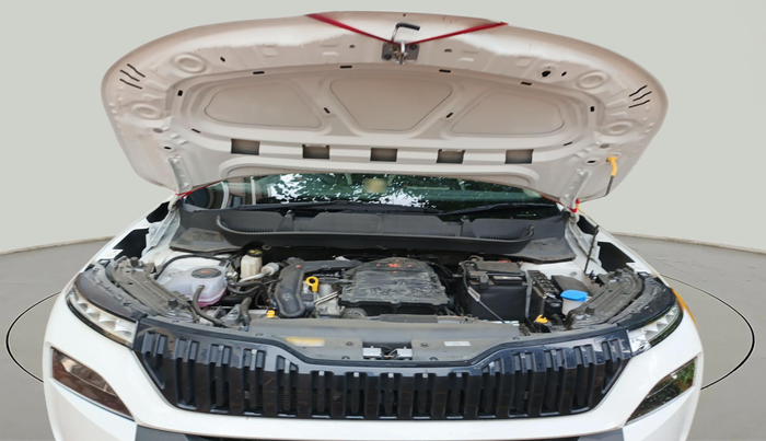 2025 Skoda Kylaq Signature, Petrol, Manual, 5,810 km, exterior