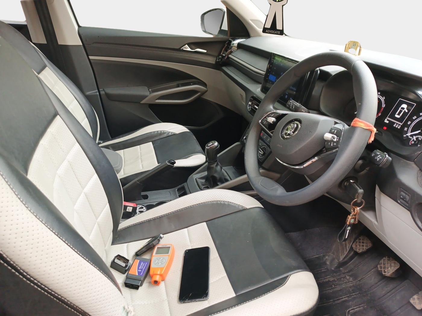 2025 Skoda Kylaq Signature, Petrol, Manual, 5,810 km, interior