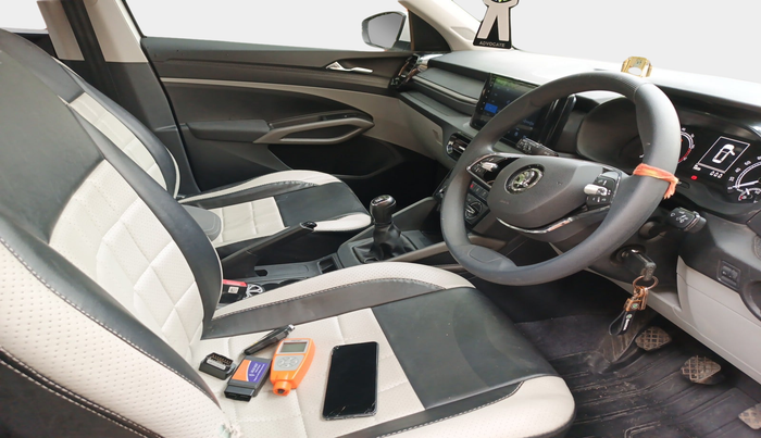2025 Skoda Kylaq Signature, Petrol, Manual, 5,810 km, interior
