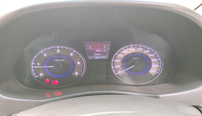 2012 Hyundai Verna FLUIDIC 1.6 CRDI SX, Diesel, Manual, 1,28,779 km, interior