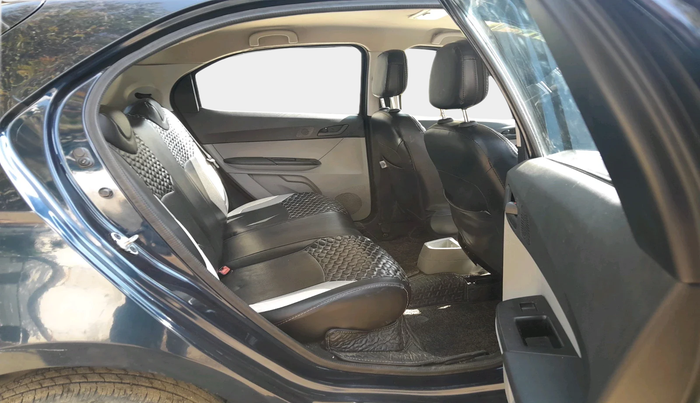 2023 Tata Tiago XT (O) PETROL, Petrol, Manual, 7,935 km, interior