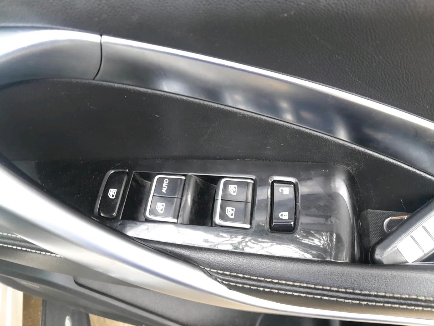 2019 MG HECTOR SHARP HYBRID 1.5 PETROL, Petrol, Manual, 83,851 km, interior