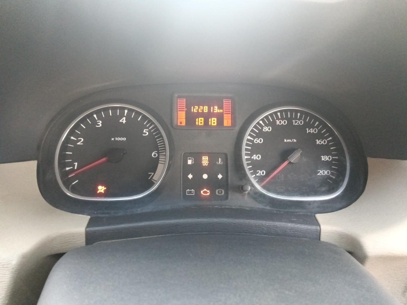 2013 Renault Duster 110 PS RXZ DIESEL, Diesel, Manual, 1,22,813 km, interior