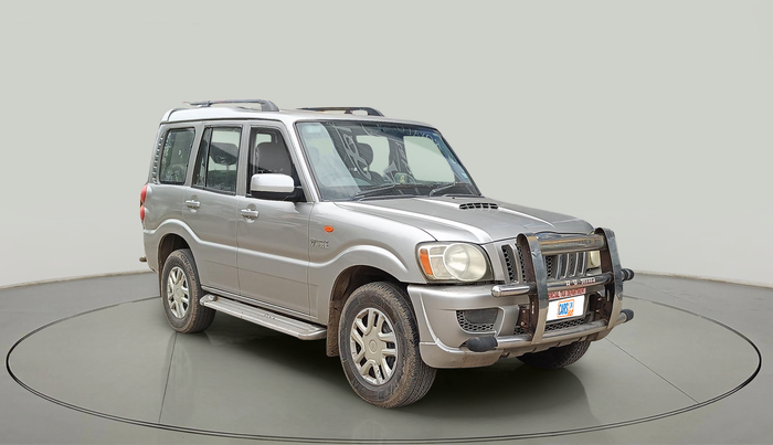 2013 Mahindra Scorpio LX BS-III, Diesel, Manual, 76,470 km, exterior