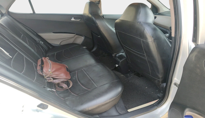 2014 Hyundai Xcent SX 1.2 (O), Petrol, Manual, 75,578 km, interior