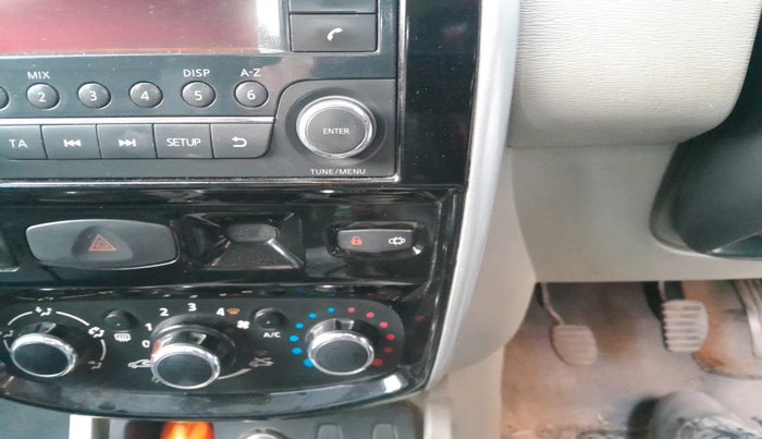 2015 Nissan Terrano XL (D), Diesel, Manual, 62,211 km, interior