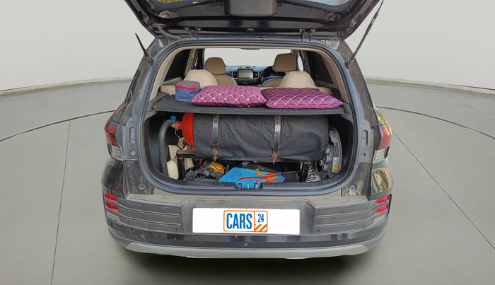 2022 Hyundai VENUE S 1.2, Petrol, Manual, 76,807 km, exterior