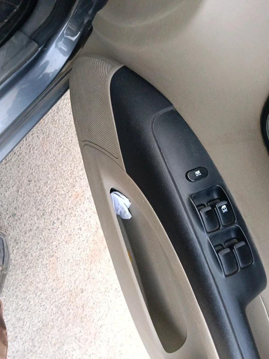2016 Hyundai i10 SPORTZ 1.1, Petrol, Manual, 1,16,263 km, interior