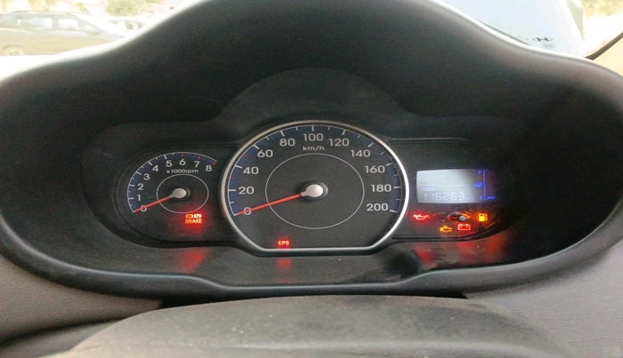 2016 Hyundai i10 SPORTZ 1.1, Petrol, Manual, 1,16,263 km, interior