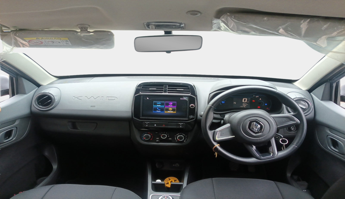 2022 Renault Kwid RXT 1.0 AMT, Petrol, Automatic, 1,238 km, interior