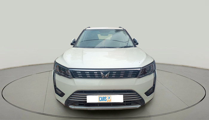 2023 Mahindra XUV300 W8 1.5 DIESEL, Diesel, Manual, 35,538 km, exterior