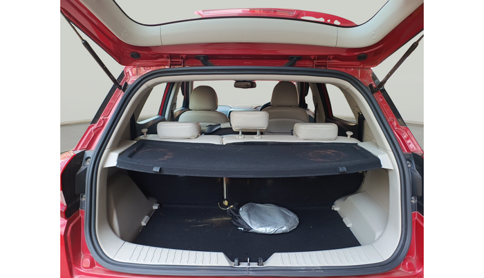 2023 Mahindra XUV300 W8 (O) 1.2 PETROL AMT, Petrol, Automatic, 13,071 km, exterior