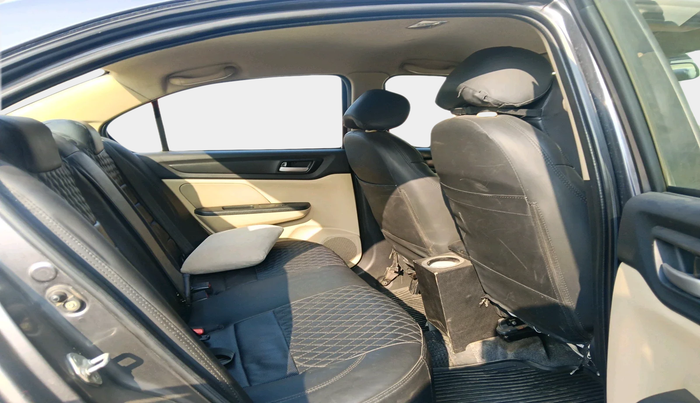 2018 Honda Amaze 1.5L I-DTEC VX, Diesel, Manual, 1,49,434 km, interior